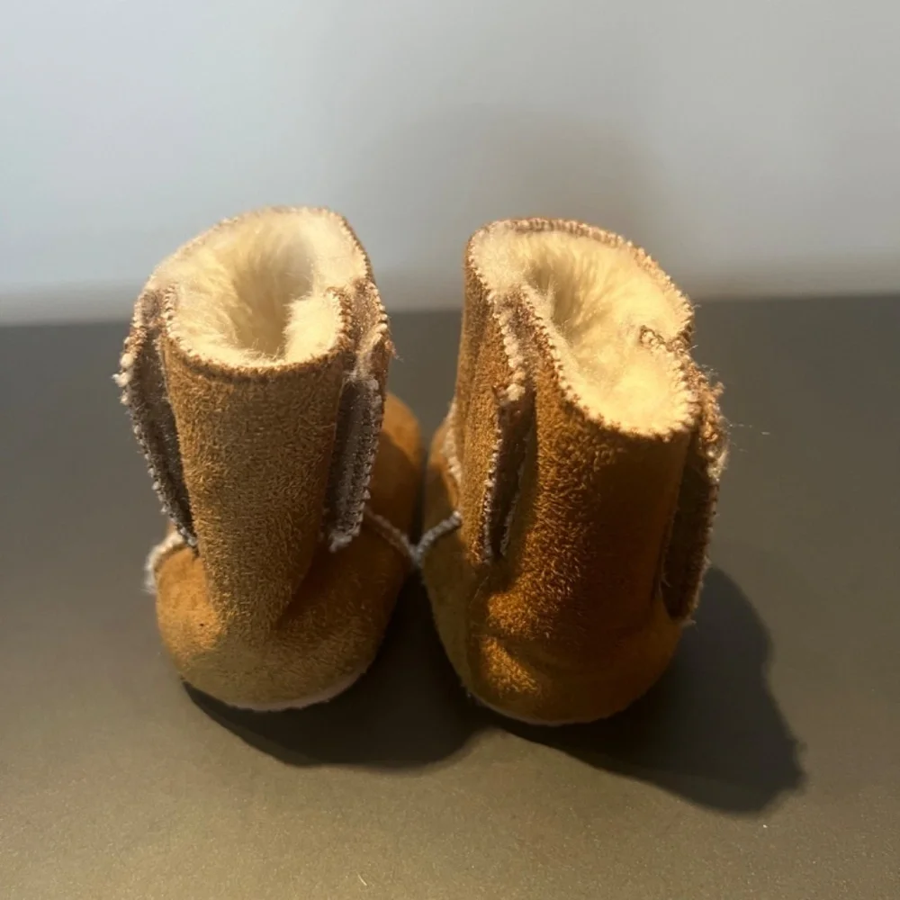 Wonder Kids Dark Tan Brown Faux Suede & Fur Ankle Moccasin Booties Sz 2